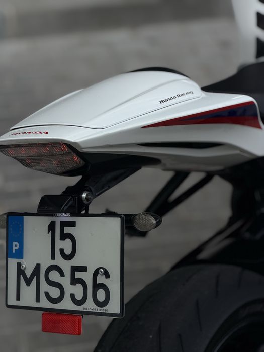 HONDA CBR 1000 RR - ÓTIMO ESTADO! Motor Novo com 5.000kms!