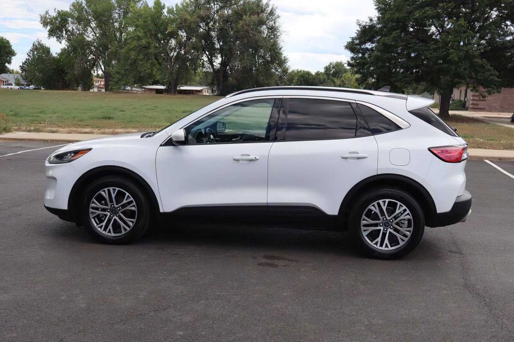 Ford Escape      2021