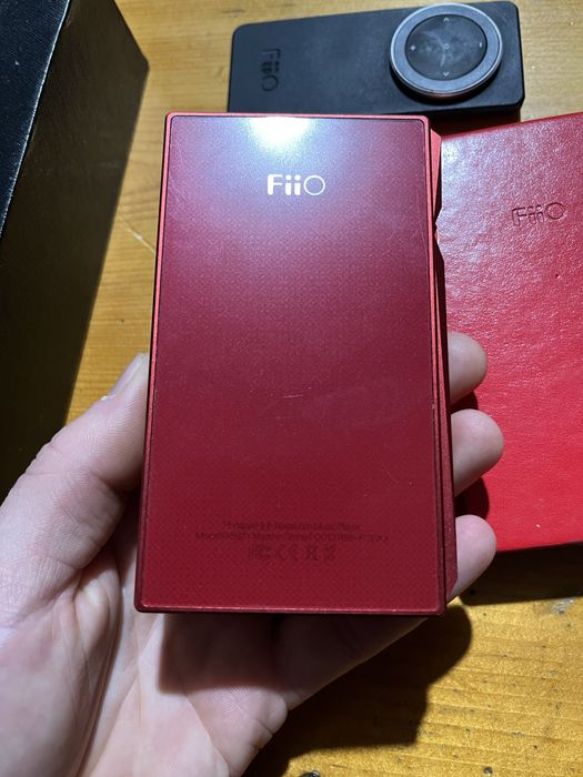 Hi-Res плеер FiiO X5  Червоний