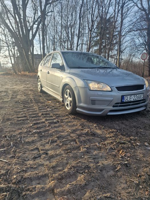 Ford focus benzyna 1.6
