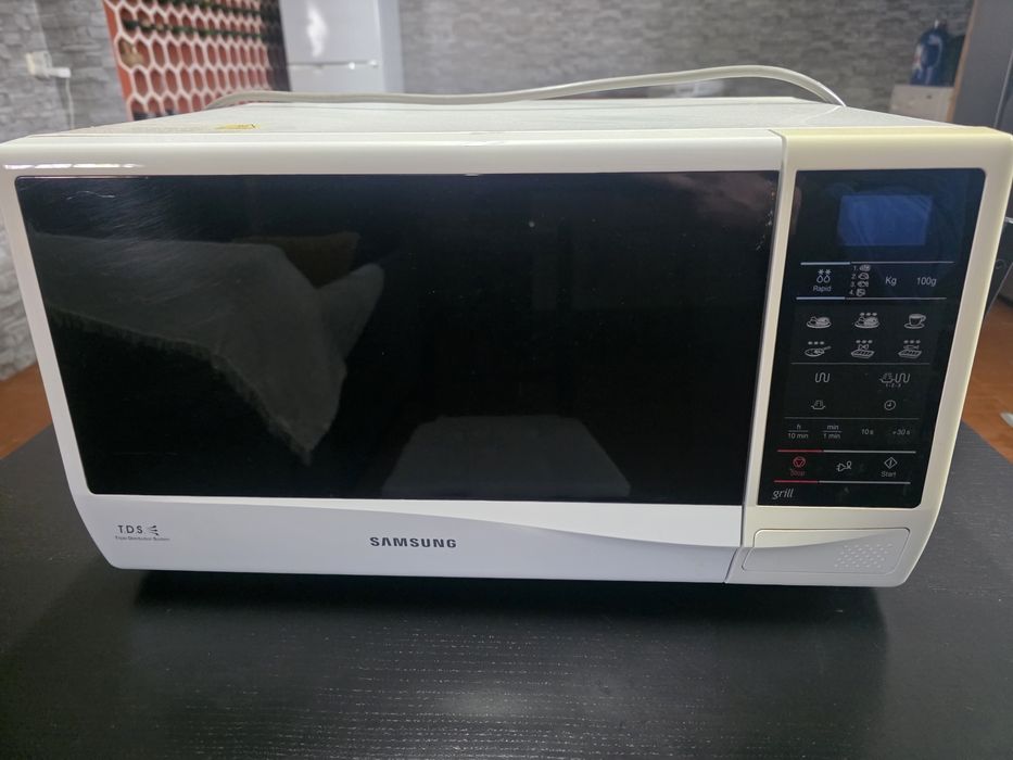 Micro-ondas Samsung GE732k