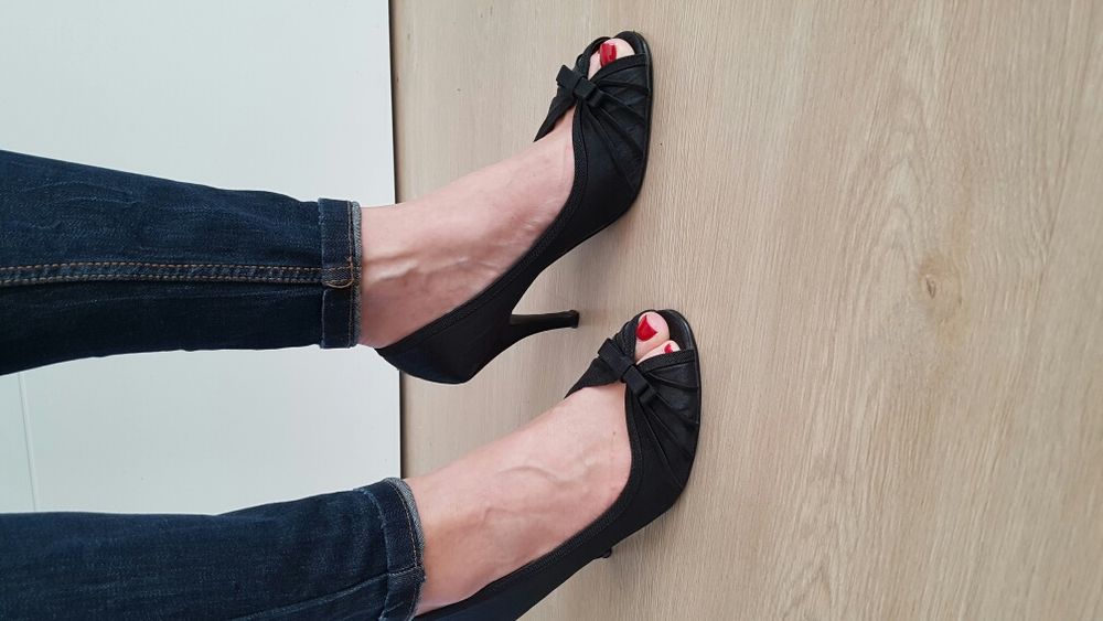 Czółenka peep toe satynowe czarne New Look 38 24cm