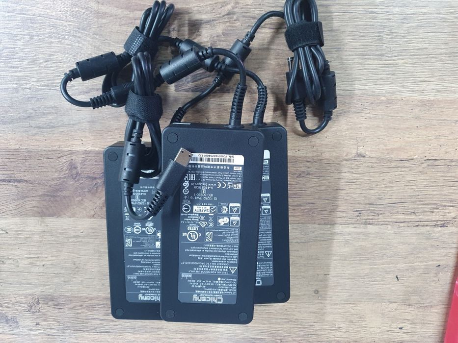 Зарядка зарядное блок питания живлення Chicony Clevo/MSI 280w оригінал