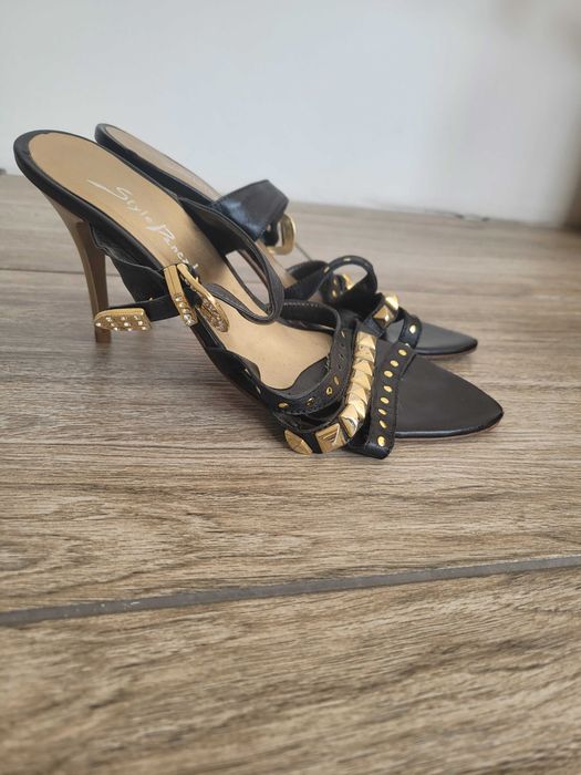 Eleganckie buty szpilki