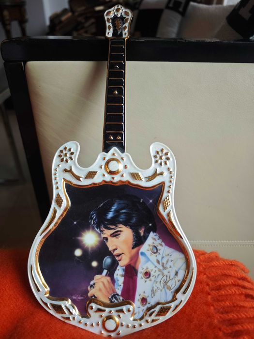 Elvis Presley Gitara Porcelanowa kolekcjonerska the Passion  VTG 2001