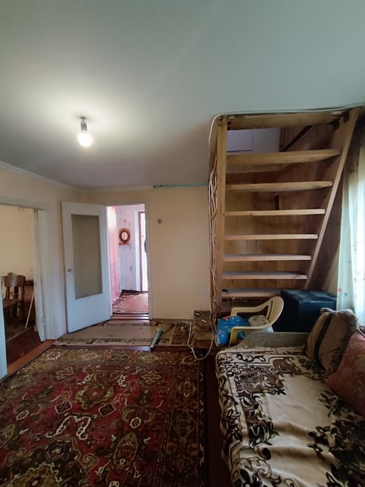 Продається дачний будинок