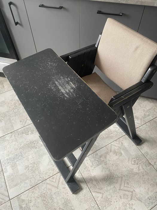 Продам стільчик для годування