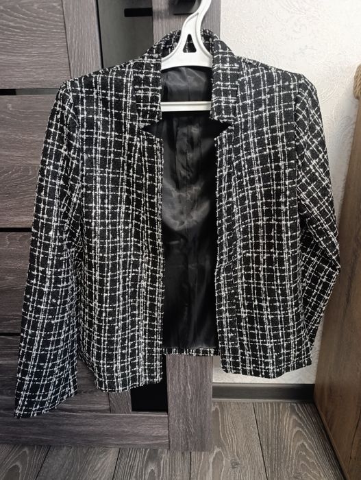 Жіночий жакет,кардиган