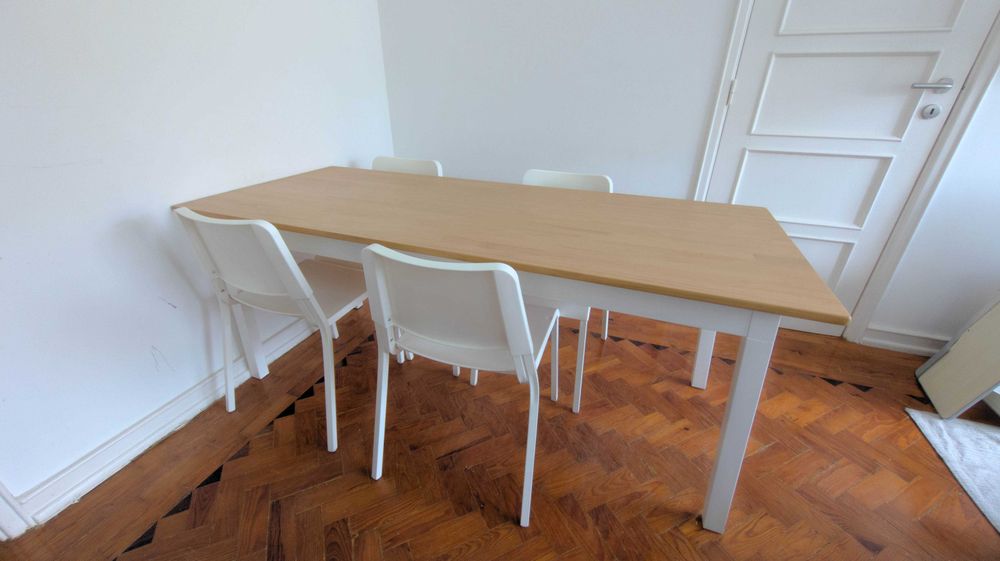 Mesa de Jantar IKEA PINNTORP 125x75 cm – Bom Estado