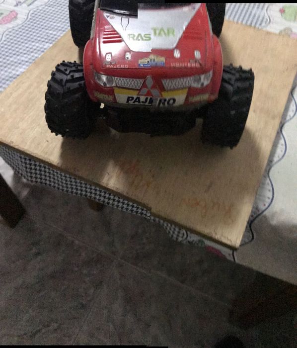 Miniatura todo terreno Mitsubishi Pagero