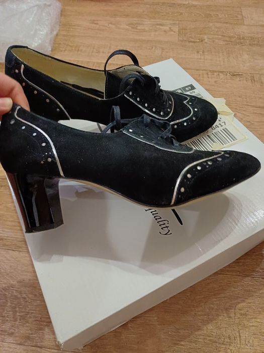 Замшеві туфлі 38р