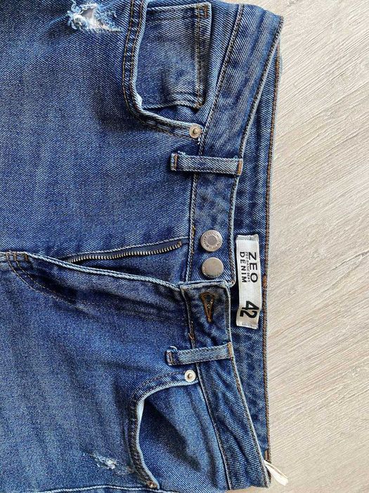 Джинси віддам безкоштовно