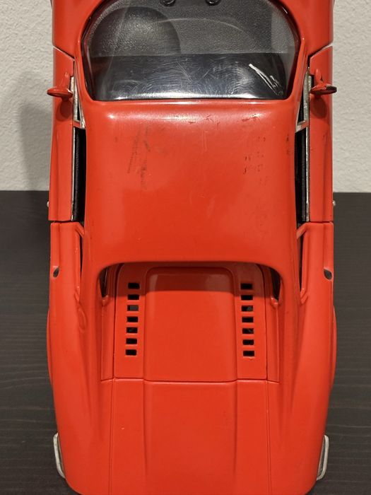 Ferrari Dino 246 GT 1/18