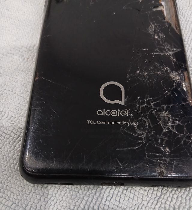 Alcatel 3X para arranjo ou peças
