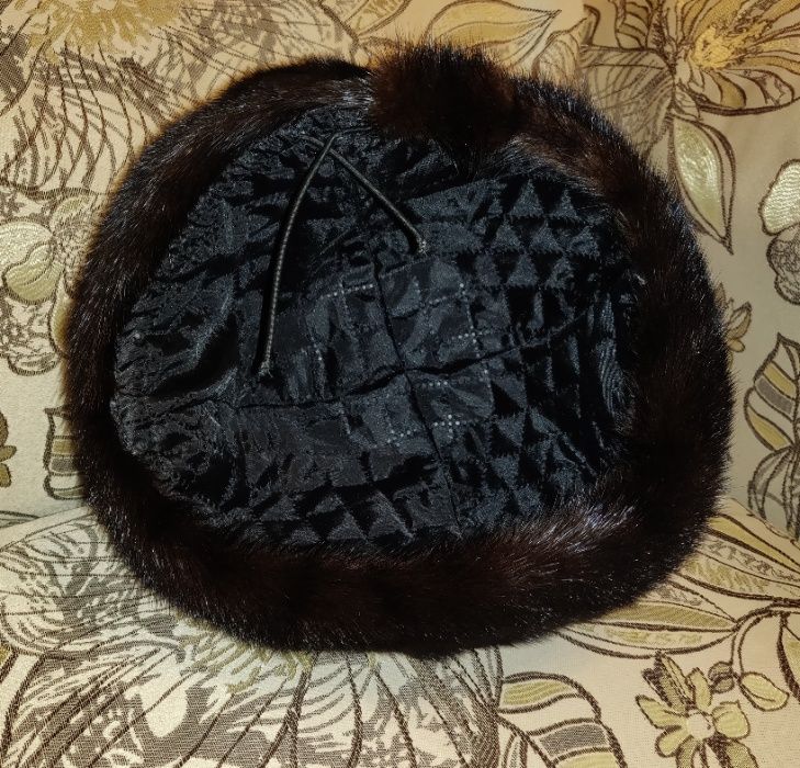 Берет женский норковый