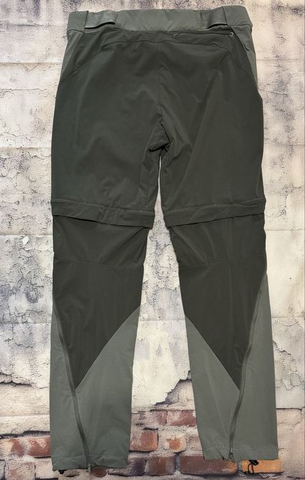 Штани шорти  треккинговые Quechua (Decathlon)