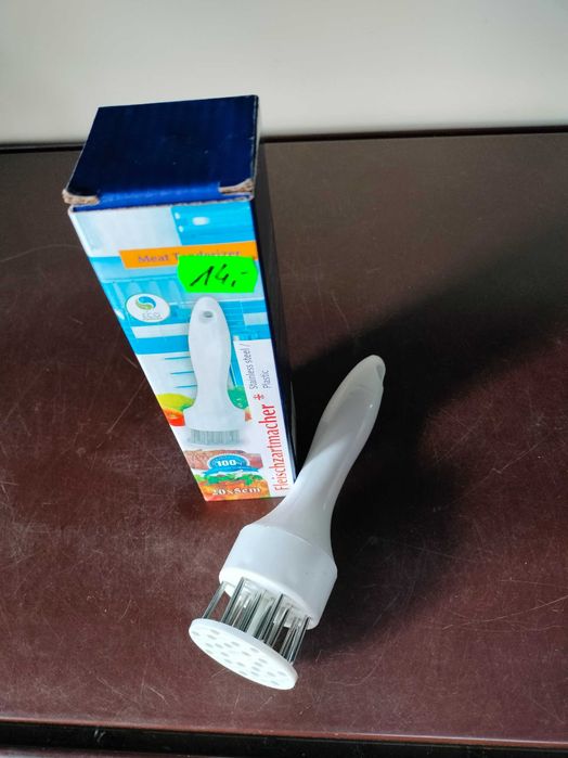 NAKŁUWACZ SIEKACZ do mięsa tłuczek rozbijacz mięs