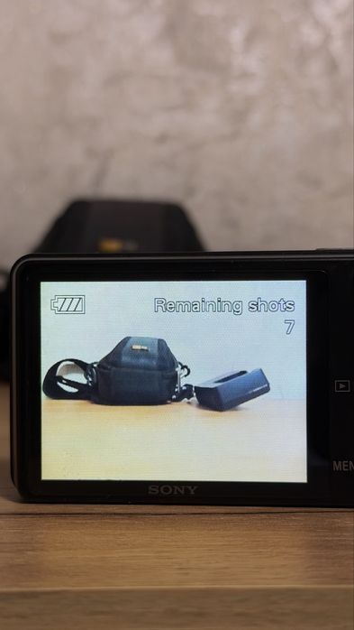 Цифровой фотоаппарат Canon Sony