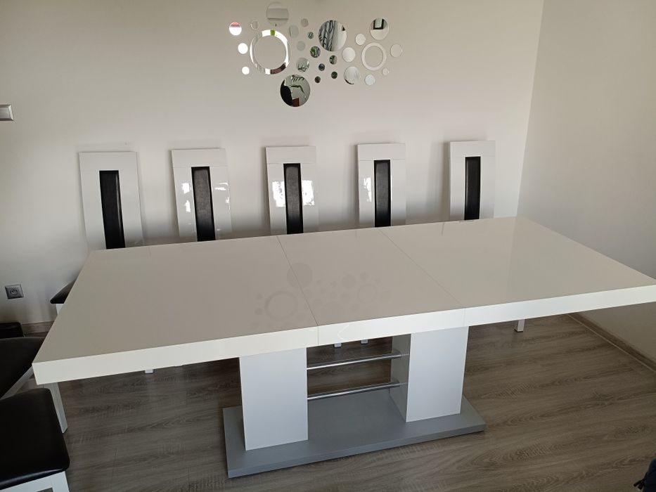 Stół, duży, z 8 krzesłami