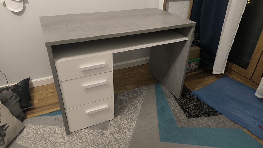 Biurko szkolne 110x60 stan idealny