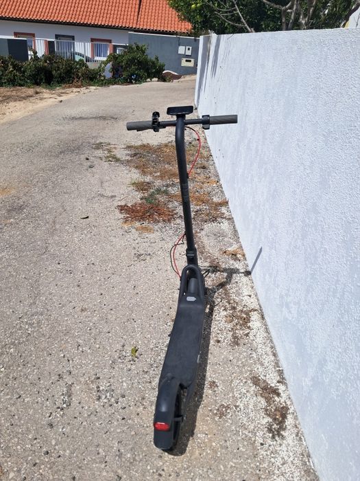 Trotinete Elétrica Navee V25  Como Nova / Totalmente Operacional