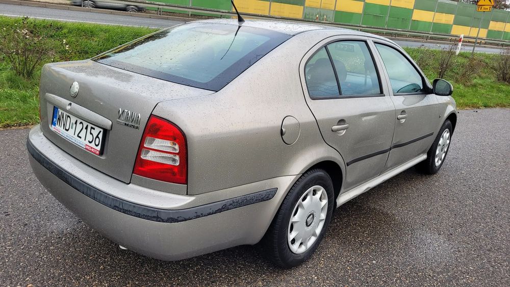 Skoda Octavia Salonowy z LPG