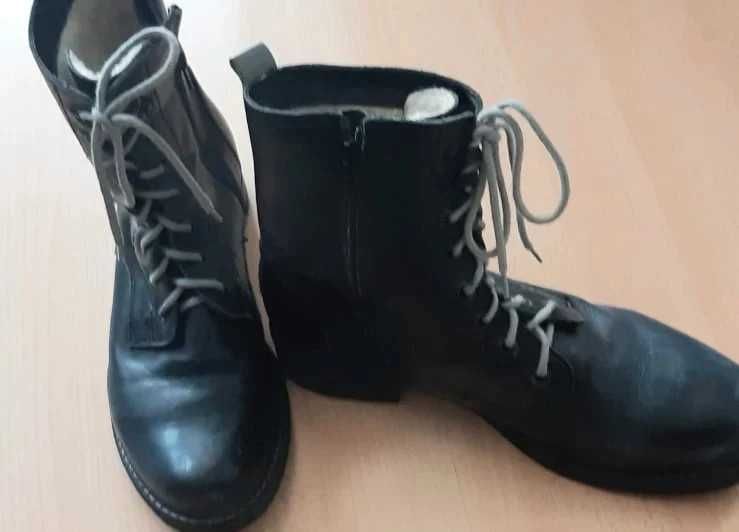 Sprzedam buty ze skóry rozm.41