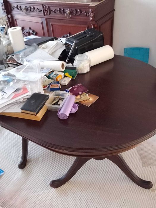 Mesa de jantar com 2 pés de galo