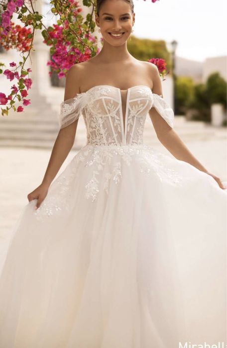 Весільна сукня, корсетна сукня