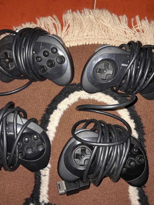 Vendo sega saturno bom estado