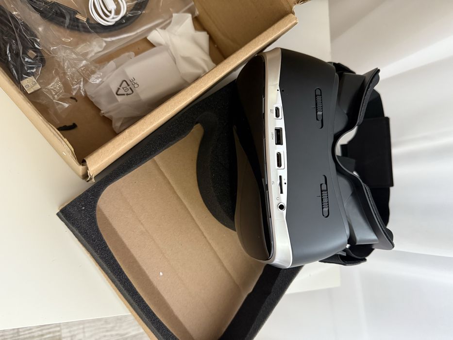Універсальна гарнітура віртуальної реальності, VR glasses