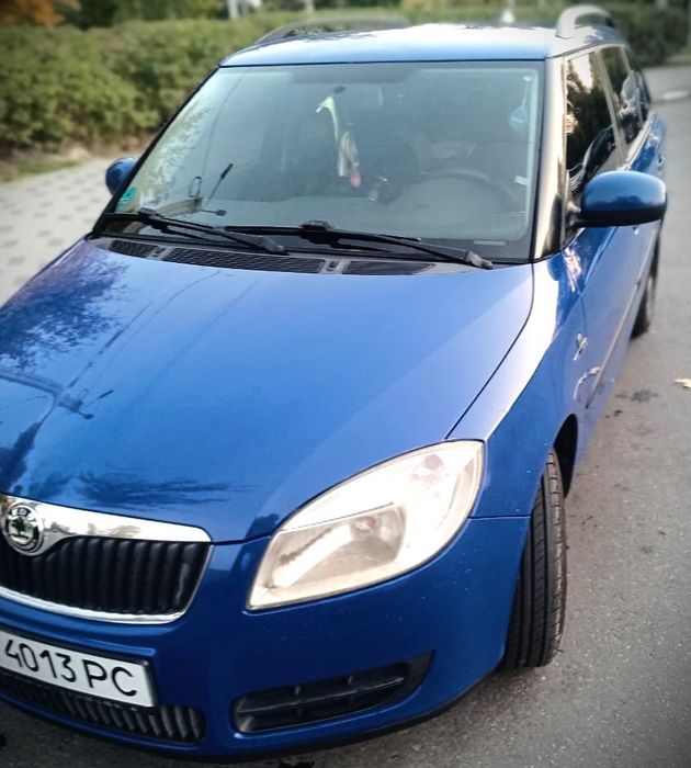 Продам надійний автомобіль шкода фабія 2