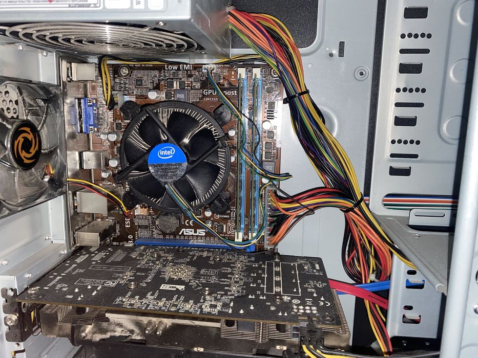 Продаю компʼютер, в чудовому стані. 3770 + rx470