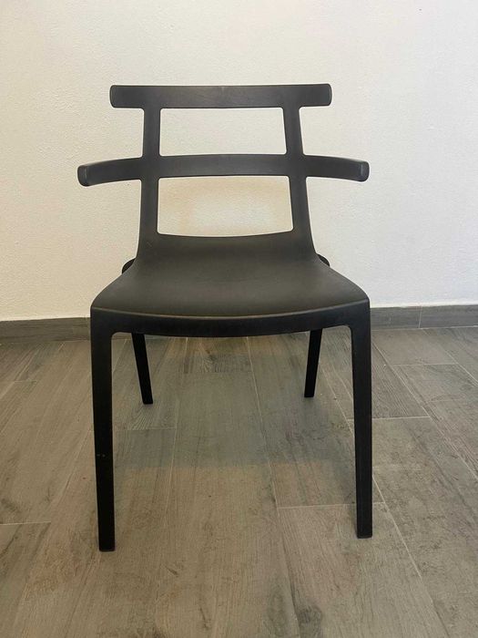 Cadeiras de Restaurante Estilo Japonês — Semi-Novas