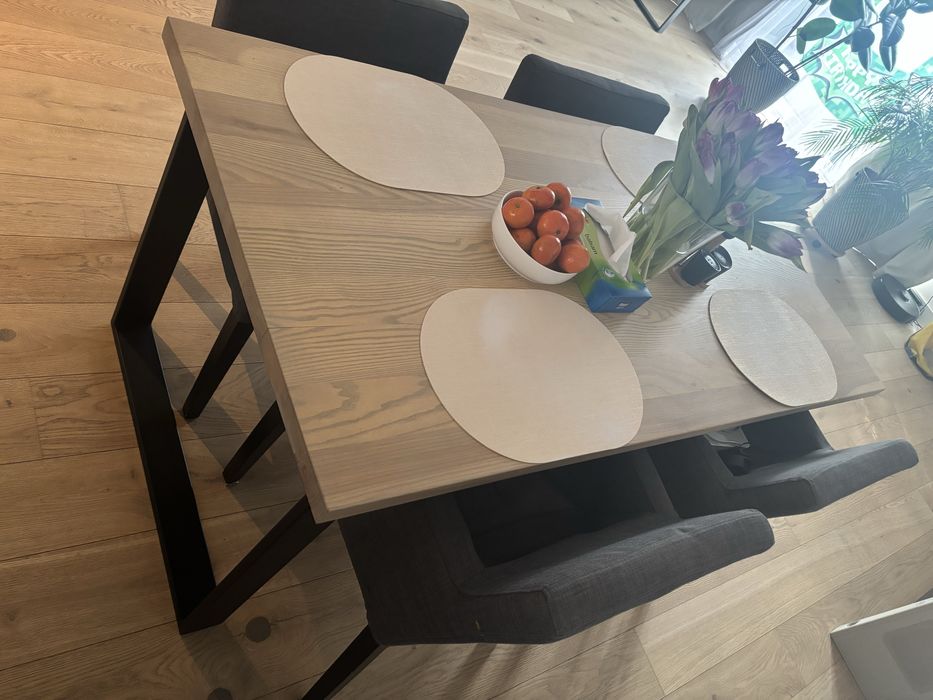 Stol z litego drewna