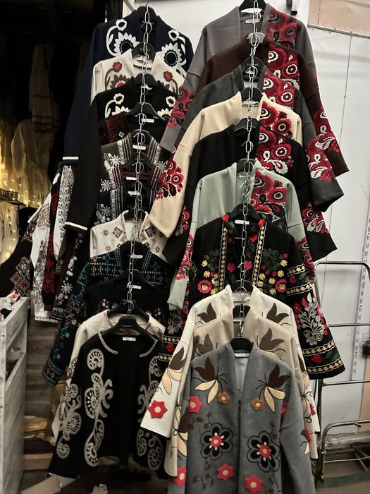 Стильні жіночі кашемірові вишиті жакети піджаки