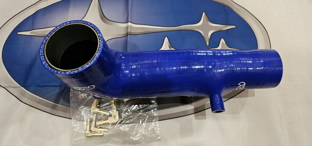 Силіконовий впускний патрубок турбіни(самка) до subaru impreza WRX (GR/GH)FORESTER (SH)