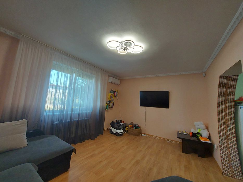 Продам в г. Чугуев дом 2008 г.п., пл. 135 кв.м