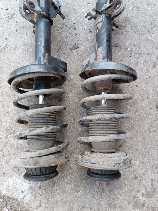 Опель Омега Б.Стойки Омега Б.Продам стойки!