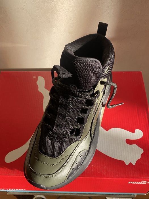 Високі зимові кросівки