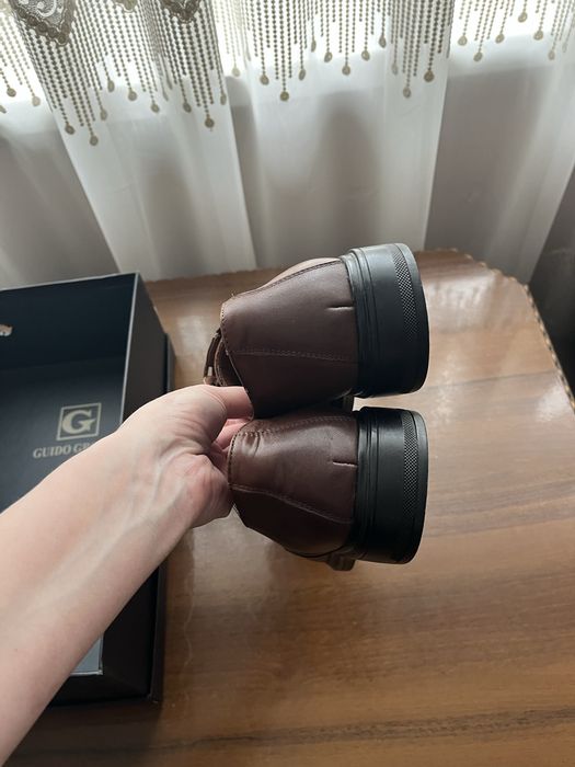 Чоловіче шкіряне взуття