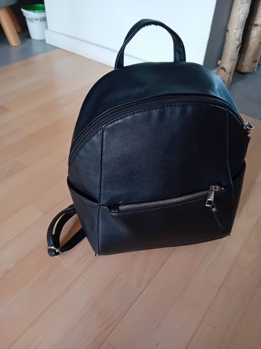 Plecak damski czarny pojemny