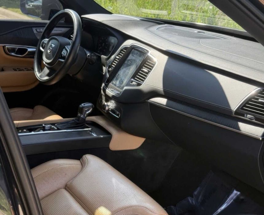 Volvo XC90 T6 Inscription 7-Passenger      2022