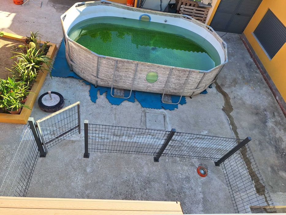 Piscina portatil com muito pouco uso