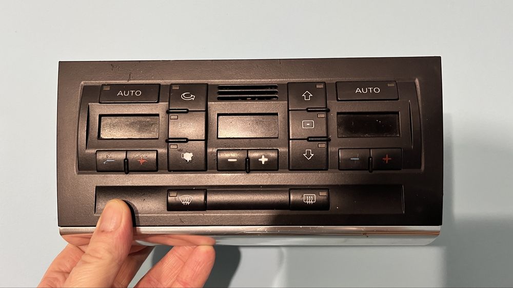 Panel klimatyzacji Klimatronik audi A4 B6/B7 Din 1