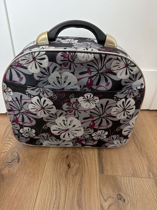 Pellucci Kuferek Rgl  w kwiaty