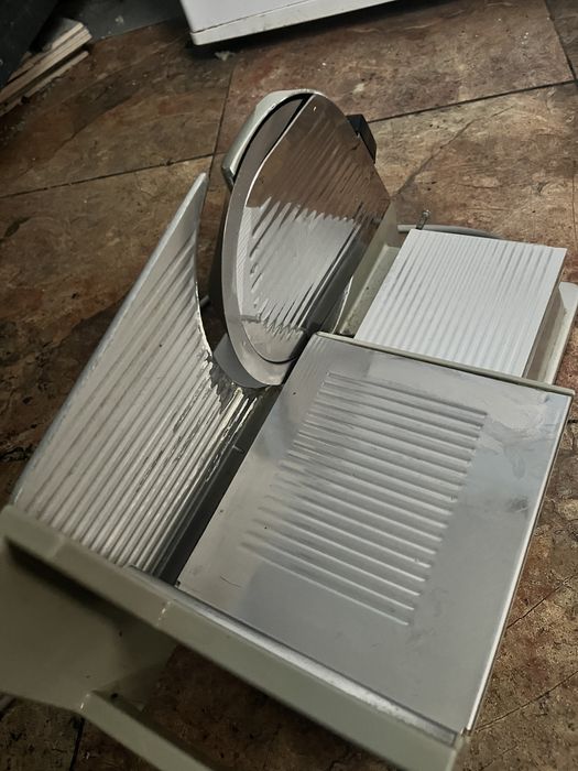 Krajalnica do wedlin/mies