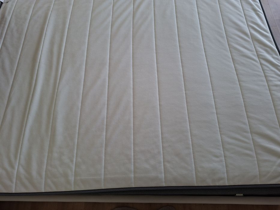 Colchão 160cm ×200