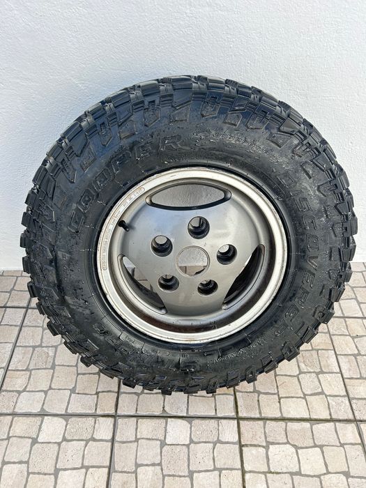 Pneu semi novo cooper stt