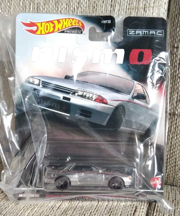 Hot Wheels Premium - Nissan Skyline GTR BNR32 Nismo S-Tune